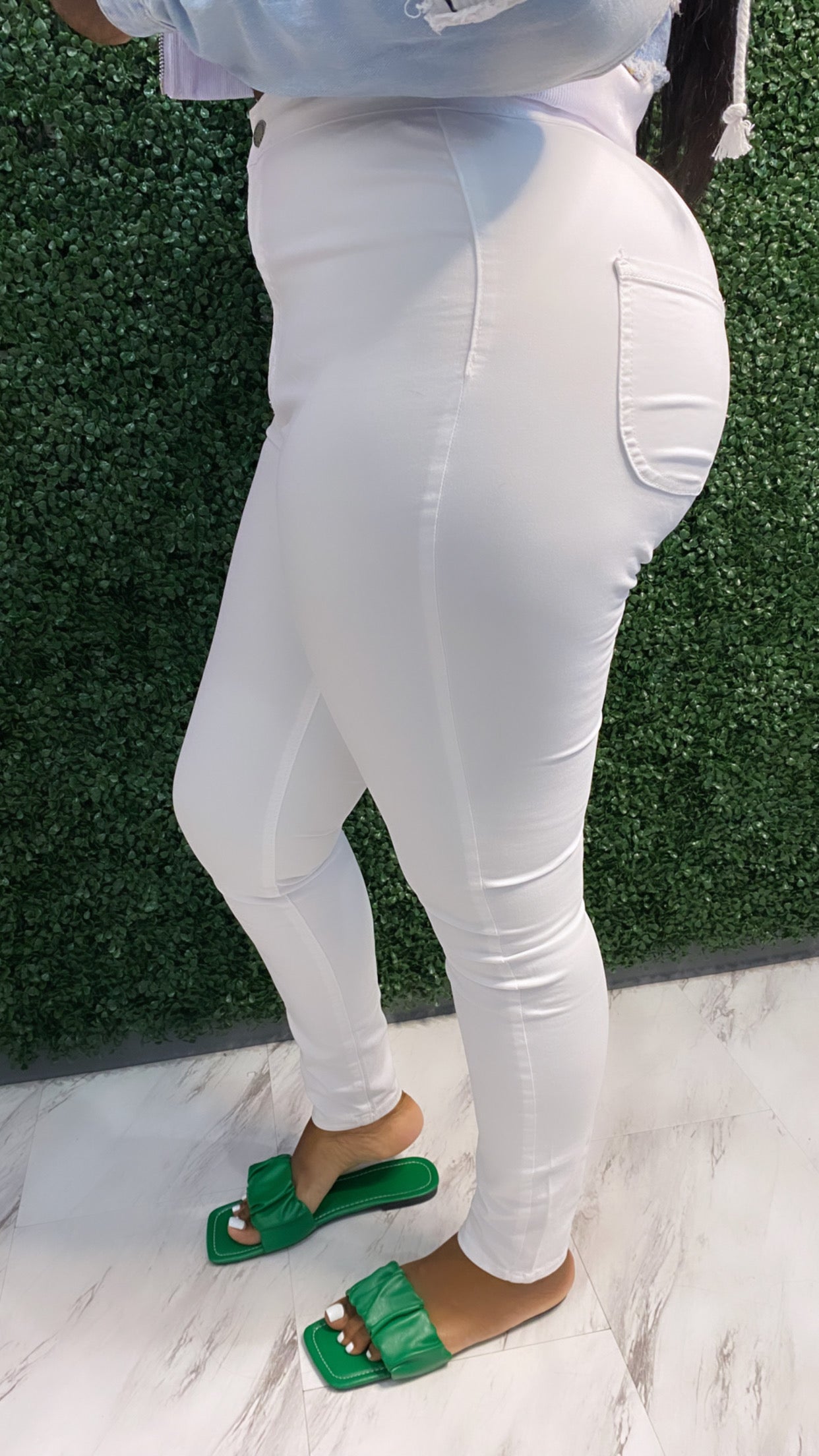 Diamond White Jeans