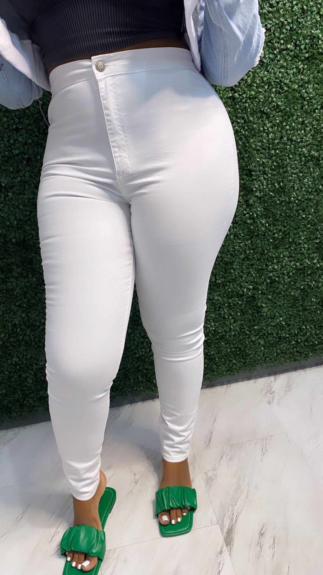 Diamond White Jeans